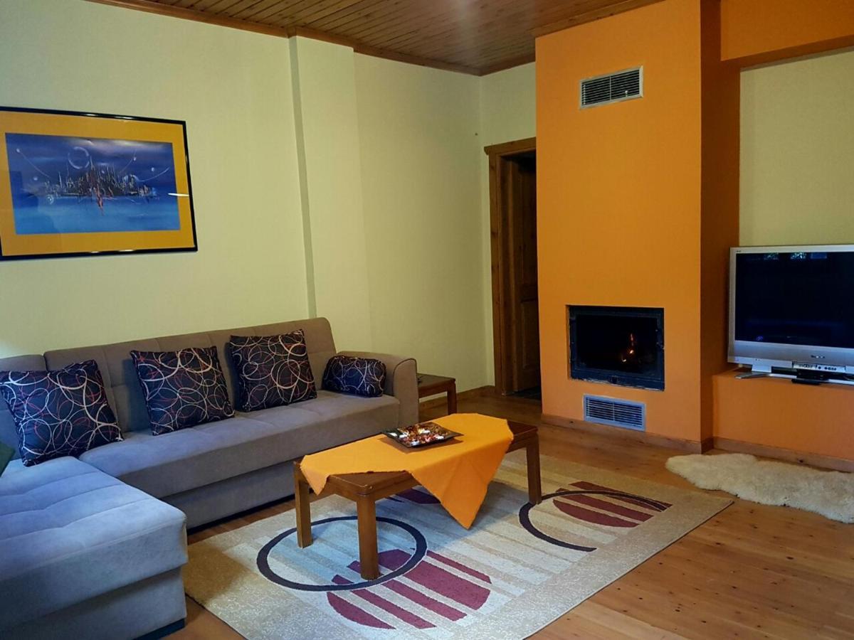 Villa House On The Mountain Eptálofos Esterno foto